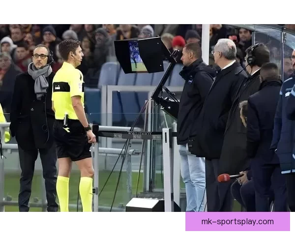 巴尔韦德妻子怒批巴萨红牌判罚球场管理应彻底反思